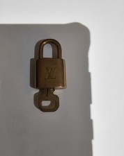 Autêntica fechadura e chave de ouro Louis Vuitton  comprar usado  Enviando para Brazil