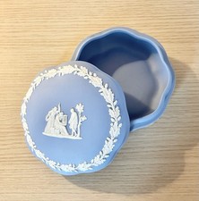 Scatola wedgwood jasperware usato  Villanova di Camposampiero