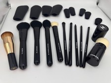 Usado, Conjunto de pincéis de maquiagem Chanel 11 peças – base, blush, contorno, sombra comprar usado  Enviando para Brazil