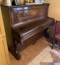 Pianoforte verticale usato  Merate