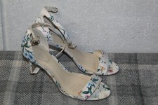 Debut womens floral for sale  CASTLEFORD