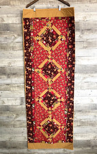Corredor de mesa de Natal acolchoado caseiro feito à mão 61x22" ouro vermelho rena urso comprar usado  Enviando para Brazil