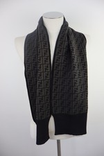 Fendi roma sciarpa usato Fendi roma sciarpa usato  Casapesenna