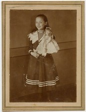 Foto vintage de brinquedo infantil de menina com boneca, usado comprar usado  Enviando para Brazil