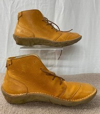 el naturalista for sale  SWINDON