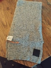 Superdry grande écharpe d'occasion Superdry grande écharpe d'occasion  Gagny