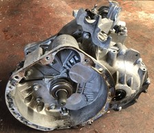 Cambio manuale marce usato  Putignano
