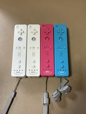 Lote de 4 controles remotos Nintendo Wii Plus branco e azul oficialmente testados Japão comprar usado Lote de 4 controles remotos Nintendo Wii Plus branco e azul oficialmente testados Japão comprar usado  Enviando para Brazil