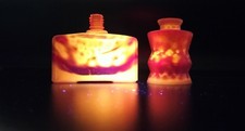 Conjunto de 2 frascos de perfume de vidro cádmio peça de designer vintage lindo brilho laranja comprar usado  Enviando para Brazil