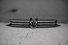 Używany, Volkswagen Touran III 2016 Zderzak przedni Górna osłona chłodnicy 5TA853653B EDC10356 na sprzedaż  PL