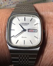 Vintage 1982 CITIZEN Seven Relógio de Quartzo Masculino 38mm Data Dia Pulseira de Aço, usado comprar usado  Enviando para Brazil