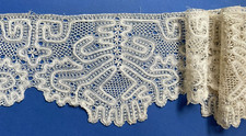 Superbe volant dentelle d'occasion  Morestel