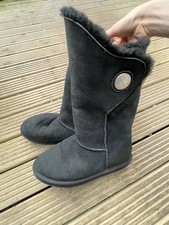 Ladies size emu for sale  READING