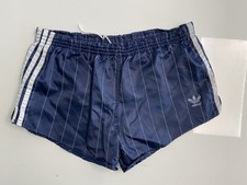Pantaloncini corti adidas usato  Spedire a Italy