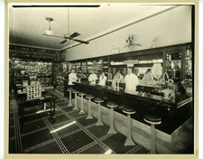 .1910s drug store d'occasion  Expédié en Belgium