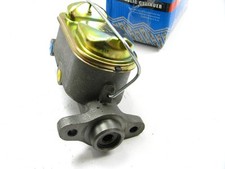 Cilindro mestre de freio Omni5 PMC39368 - 1977-86 Ford E-250 Econoline, 77-79 F-250 comprar usado Cilindro mestre de freio Omni5 PMC39368 - 1977-86 Ford E-250 Econoline, 77-79 F-250 comprar usado  Enviando para Brazil