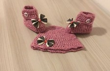 Scarpette cappellino neonato usato Scarpette cappellino neonato usato  Capo d'Orlando