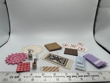 Casa de muñecas miniatura, escala 1/12, lote de accesorios y decoración segunda mano  Embacar hacia Mexico
