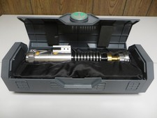 Punho de sabre de luz Disney Star Wars Galaxy's Edge Luke Skywalker + suporte, usado comprar usado Punho de sabre de luz Disney Star Wars Galaxy's Edge Luke Skywalker + suporte, usado comprar usado  Enviando para Brazil