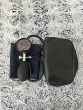 One handed sphygmomanometer for sale  LEIGH