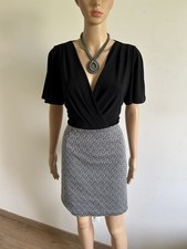 Robe noire blanche d'occasion  Void-Vacon