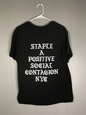 Camiseta masculina Staple Pigeon LG 'contágio social' punk street script comprar usado  Enviando para Brazil