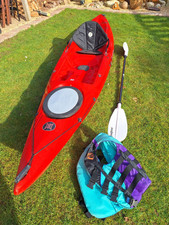 Perception sit kayak for sale  NEW MILTON