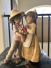 Lladro porcelain figurine for sale  Los Angeles