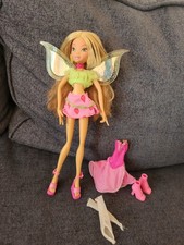 Flora poupée winx d'occasion  Noisy-le-Grand