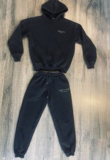 SweatSuit White Fox Project 5. Moletom com capuz preto XS/pequeno e calça de moletom, tamanho XXS comprar usado SweatSuit White Fox Project 5. Moletom com capuz preto XS/pequeno e calça de moletom, tamanho XXS comprar usado  Enviando para Brazil