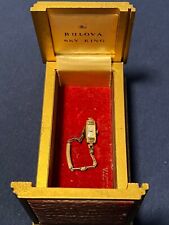 Reloj Bulova estilo Art Deco Skybox con caja decorada segunda mano  Embacar hacia Argentina