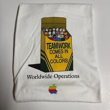 Camiseta Vintage Apple Computer Worldwide Operations Crayola Trabalho em Equipe Diversidade comprar usado  Enviando para Brazil