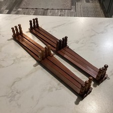 Usado, (2) Cabide expansível vintage estilo acordeão madeira 10 pinos chapéu rack de parede comprar usado Usado, (2) Cabide expansível vintage estilo acordeão madeira 10 pinos chapéu rack de parede comprar usado  Enviando para Brazil