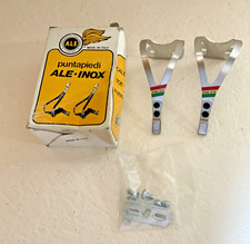 ALE TOE CLIPS (2) PLATAFORMA PEQUENA DE AÇO 50 MM COM FERRAGENS NOVA CAIXA ABERTA comprar usado  Enviando para Brazil