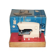 Ancienne petite machine d'occasion  Cerisy-la-Salle