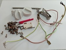 Vis connecteur switch d'occasion Vis connecteur switch d'occasion  Bourbonne-les-Bains