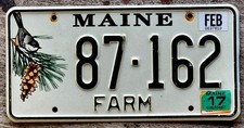 Maine chickadee pinecone for sale  Provo