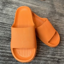 Womens 7.5 slides for sale  Bakersfield