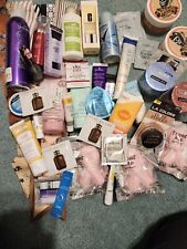Atacado a granel de cosméticos, cuidados com os cabelos, cuidados com o corpo, bolsas. Total de 5 itens. comprar usado  Enviando para Brazil