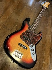 Fender japan jazz d'occasion  Expédié en Belgium