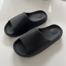Yeezy slide black for sale Yeezy slide black for sale  GERRARDS CROSS