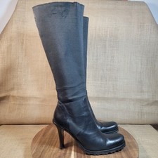 Donald pliner knee for sale  Camden