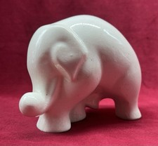 Elefant elephant sculpture d'occasion  La Haye-Pesnel