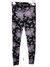Leggings con fiori usato  Loreto Aprutino
