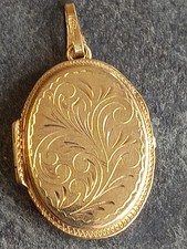 9carot gold locket for sale  MIDDLESBROUGH