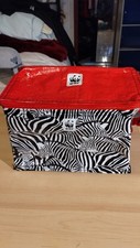 Bolsa tote WWF World Wildlife multicolorida freezer zebra isolada 10 X 7 X 6 preta comprar usado Bolsa tote WWF World Wildlife multicolorida freezer zebra isolada 10 X 7 X 6 preta comprar usado  Enviando para Brazil