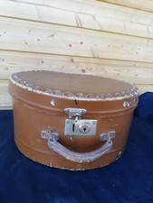 Boite chapeau ancienne d'occasion Boite chapeau ancienne d'occasion  Les Essarts