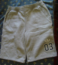 Pantalone corto adidas usato  Assisi