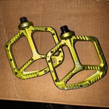 Usado, Pedais de plataforma de alumínio OneUp Components, verde comprar usado Usado, Pedais de plataforma de alumínio OneUp Components, verde comprar usado  Enviando para Brazil