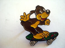 Rare chien pins d'occasion  Expédié en Belgium